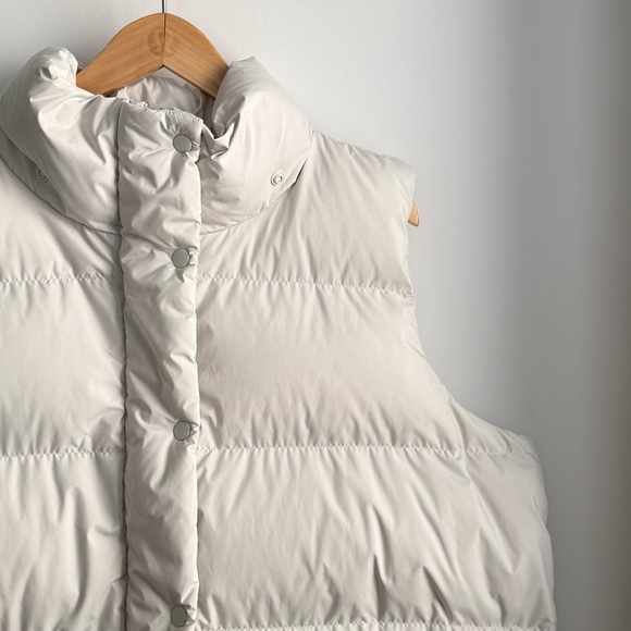 lululemon wunder puff mid length vest - Picture 3 of 16